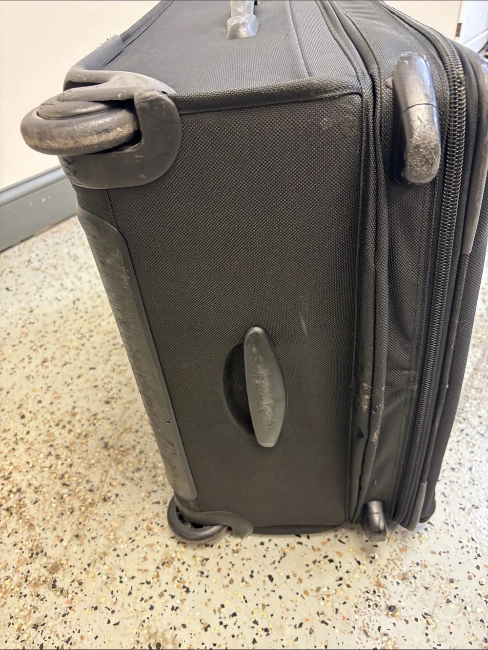 Tumi Black Rolling Garment Bag for Men